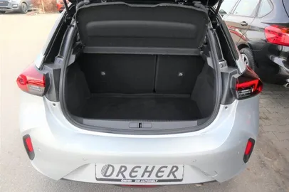Car image 27