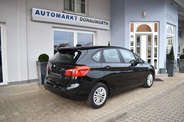 BMW 218i Advantage 103 kW image number 3