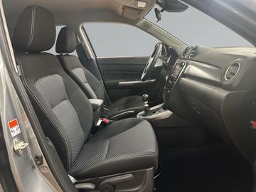 Car image 11