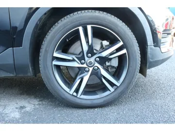 Car image 38