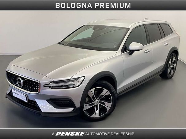 Volvo V60 Cross Country AWD Geartronic Pro B4 145 kW image number 1