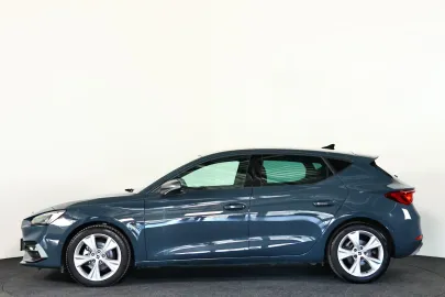 Car image 36