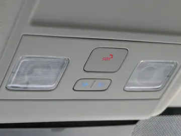 Car image 37