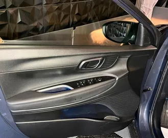 Car image 23