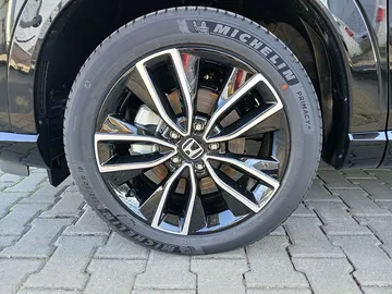 Car image 31