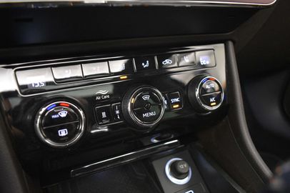 Car image 38