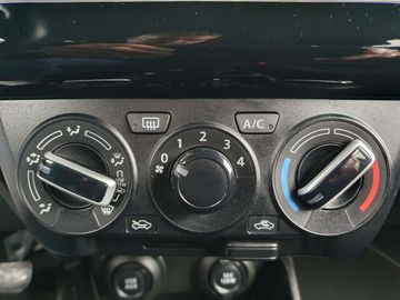 Car image 30