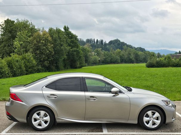 Lexus IS 300 H 164 kW image number 8