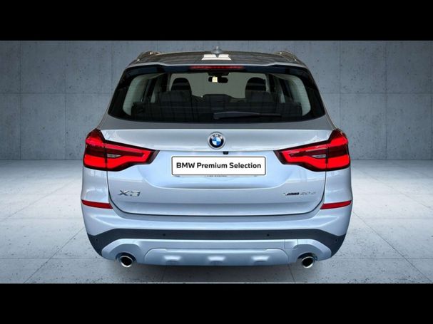 BMW X3 xDrive20d xLine 142 kW image number 18