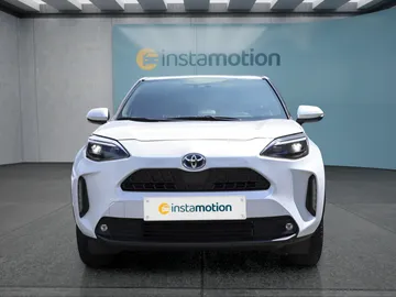 Car image 2