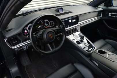 Car image 31