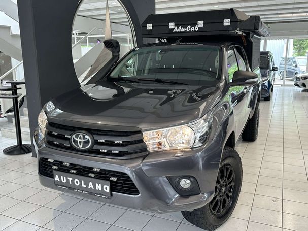 Toyota Hilux D 2.4 110 kW image number 1