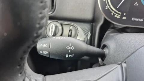 Car image 47