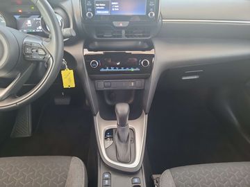 Car image 12