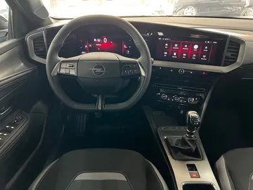 Car image 37