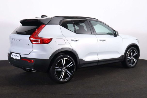 Volvo XC40 T3 120 kW image number 3