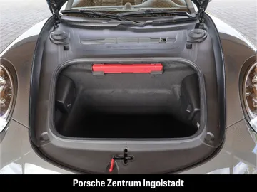 Car image 32