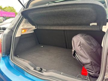 Car image 34