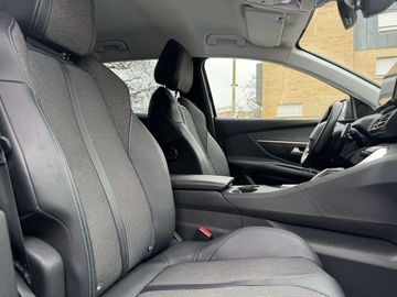 Car image 31