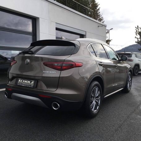 Alfa Romeo Stelvio 2.2 Diesel 16V Super 132 kW image number 2