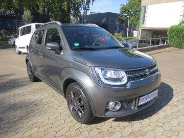 Car image 3
