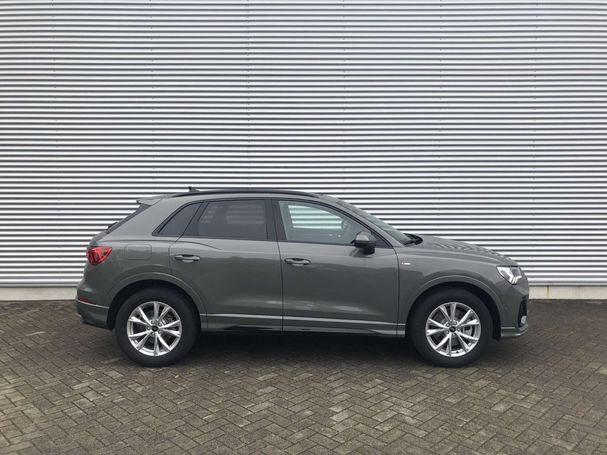 Audi Q3 45 TFSIe 180 kW image number 3