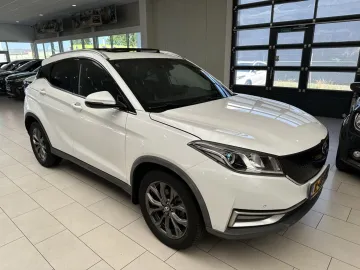 Car image 35