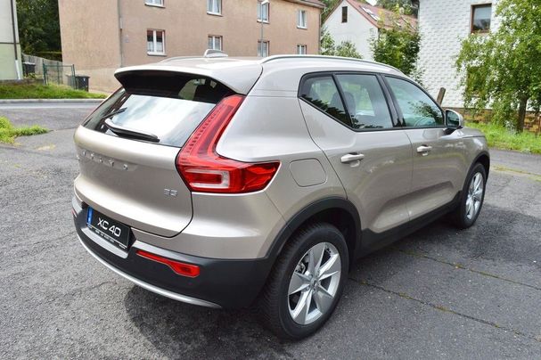 Volvo XC40 B3 Core 120 kW image number 9