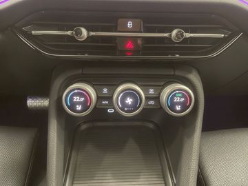 Car image 36