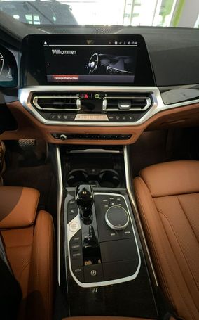 BMW 320d Touring xDrive Luxury Line 140 kW image number 7