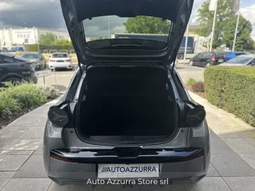 Car image 35