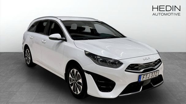 Kia Ceed Sportswagon Plug-in Hybrid 104 kW image number 3