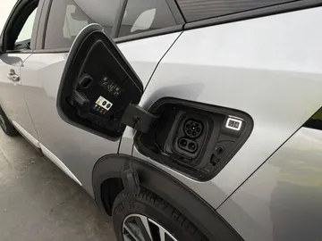 Car image 38