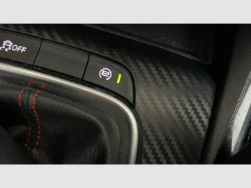 Car image 48