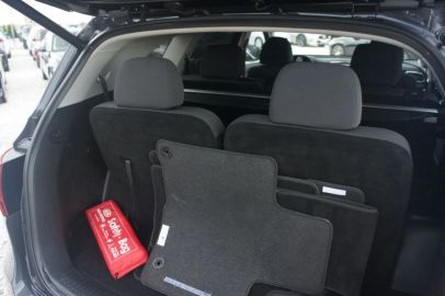 Car image 33