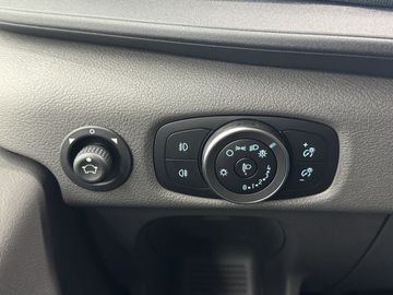 Car image 31