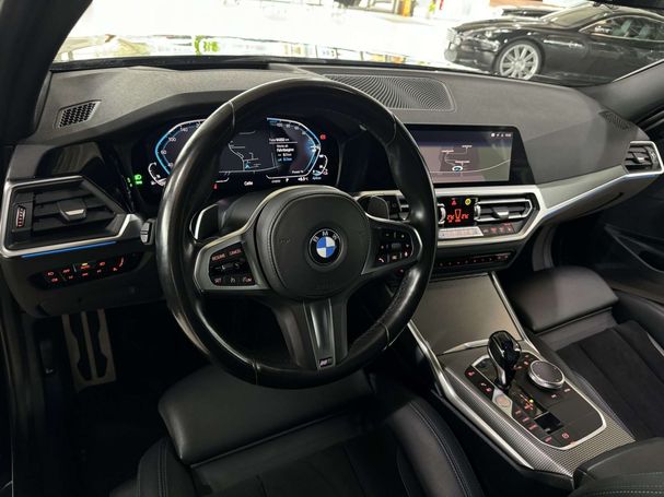 BMW 320 Touring e M Sport 150 kW image number 18