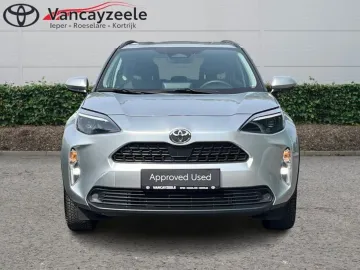Car image 2
