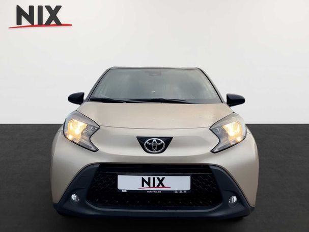 Toyota Aygo X 1.0 VVT-i 53 kW image number 2