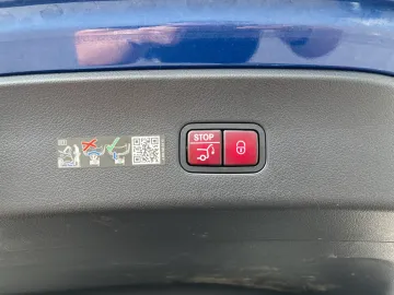 Car image 33