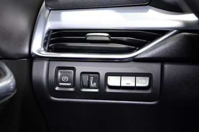 Car image 38