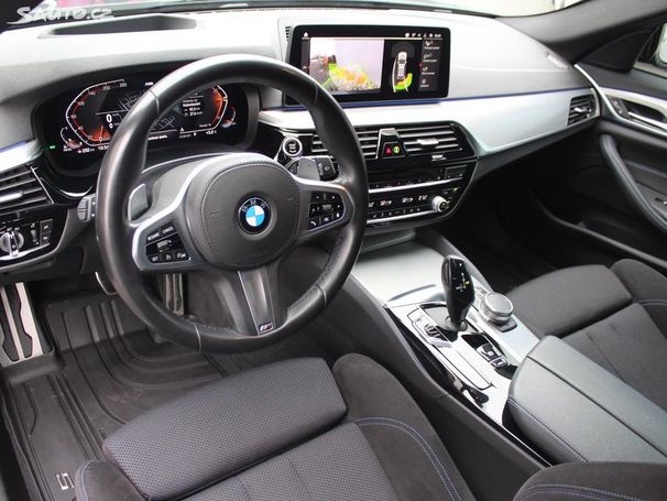 BMW 520d Touring xDrive 140 kW image number 5