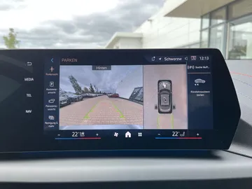 Car image 31