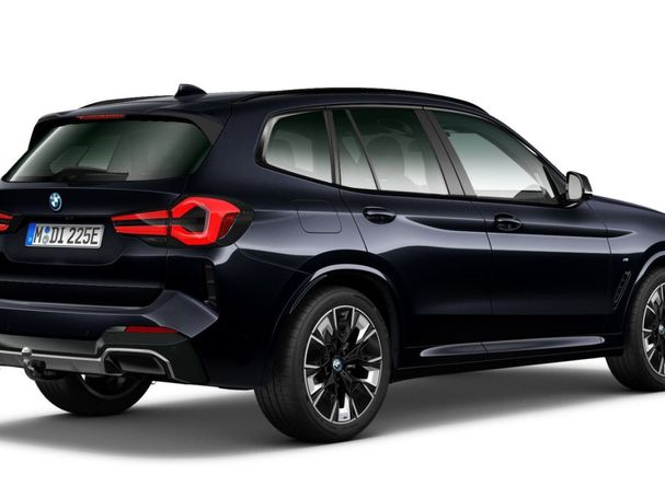 BMW iX3 M Sport 210 kW image number 5