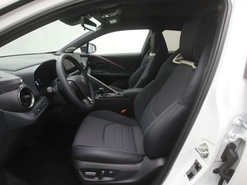 Car image 15