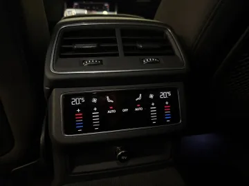 Car image 44