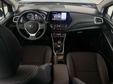 Car image 12