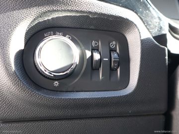 Car image 35