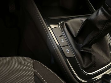 Car image 31