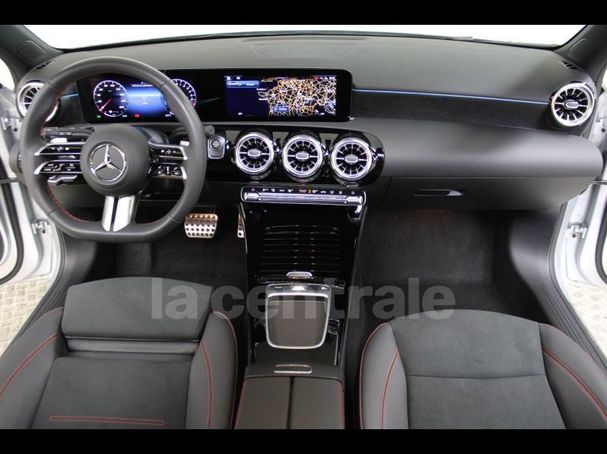 Mercedes-Benz A 250 e 160 kW image number 17